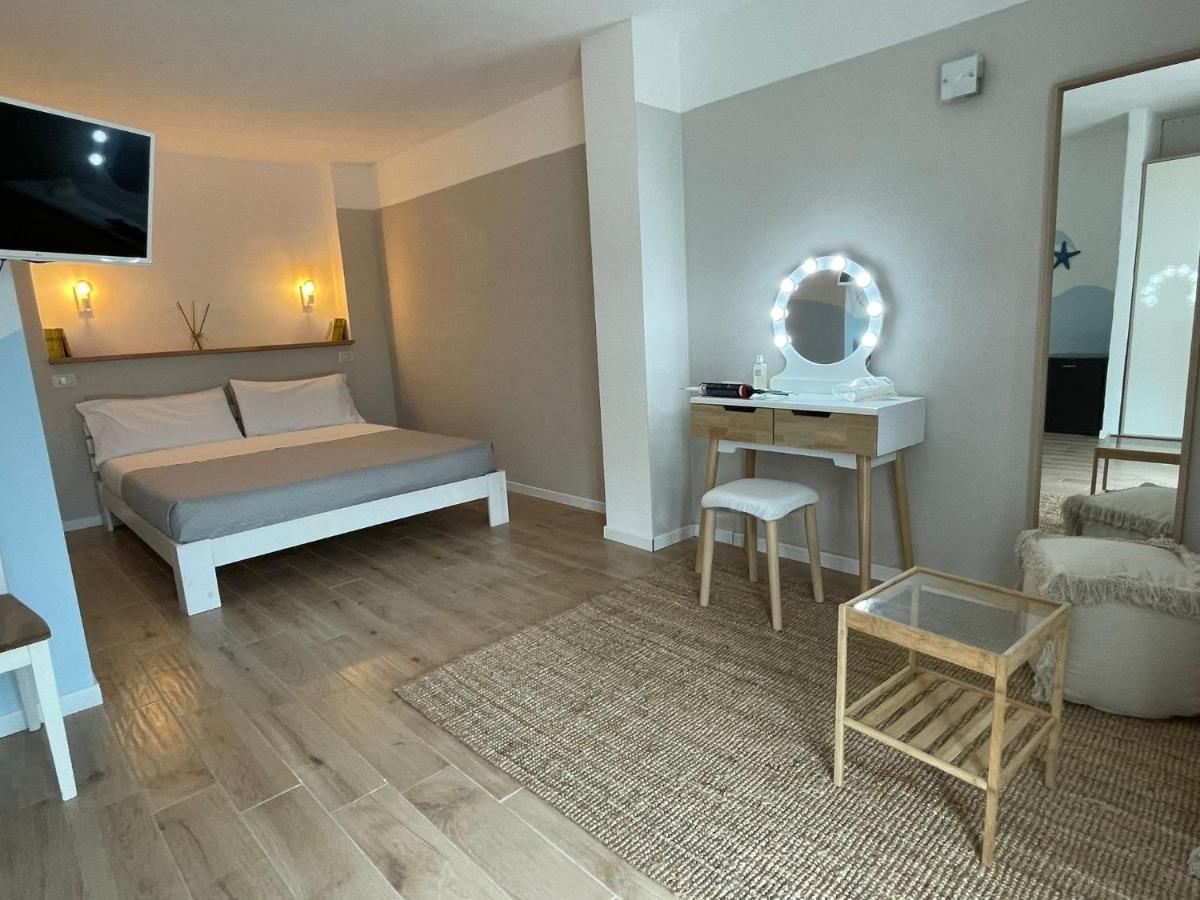 La Pecora Nera B&B Budoni Exteriör bild